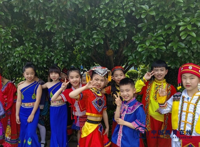 城区二小：用心孕育“石榴籽”，校园盛放“团结花”