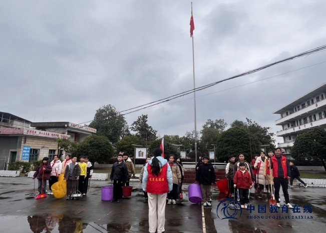 雷锋精神进校园，志愿服务暖人心/牛马司二完小开展学雷锋志愿活动